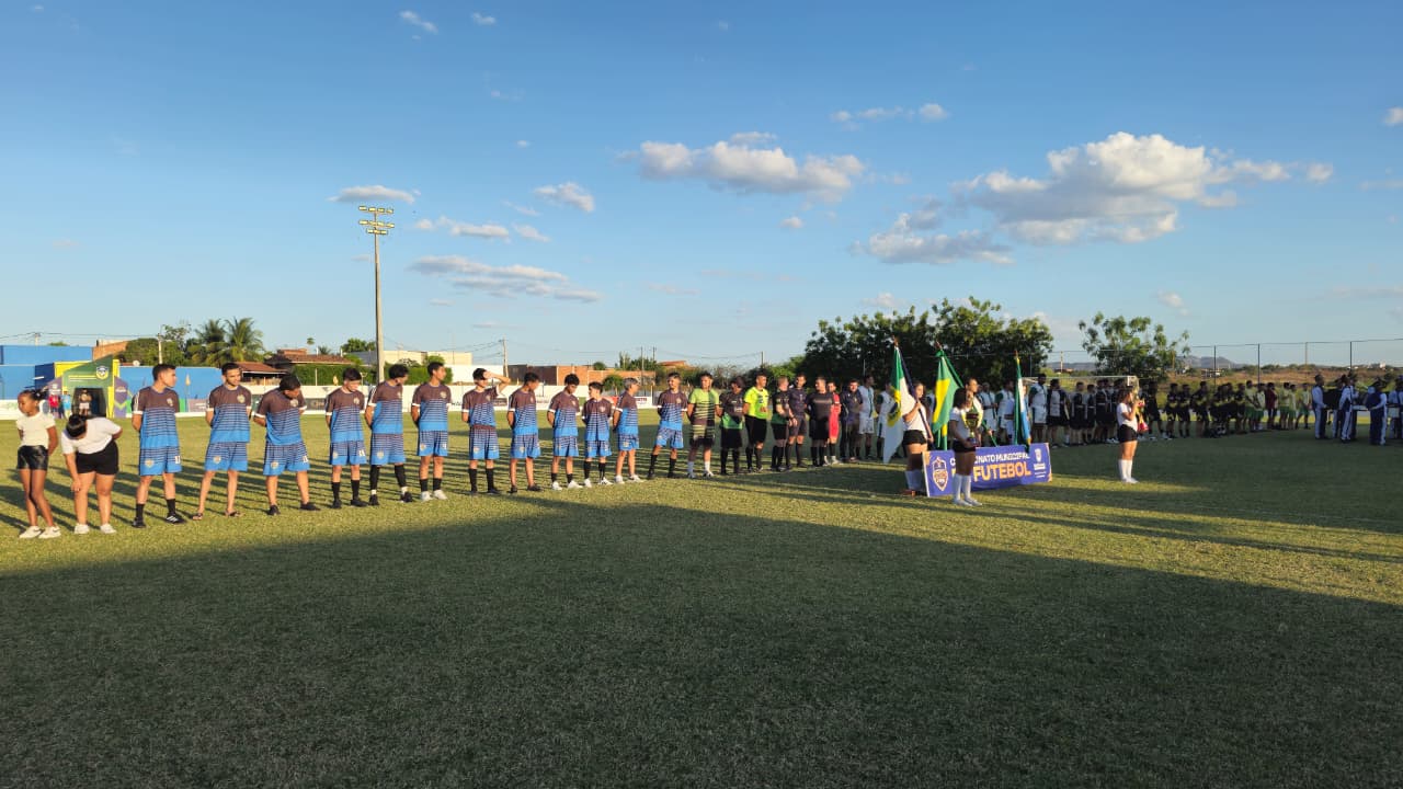 Torneio início e o desfile marca uma abertura oficial do campeonato municipal 2026 em Major Sales