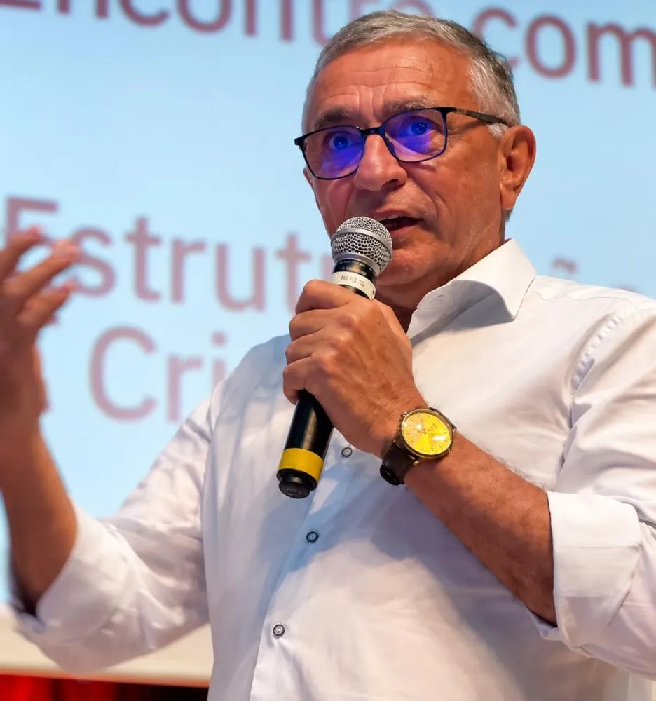 Prefeito Itamar Moreira anuncia licitação de mais de R$ 850 mil para pavimentação de estradas na zona rural de Poço Dantas