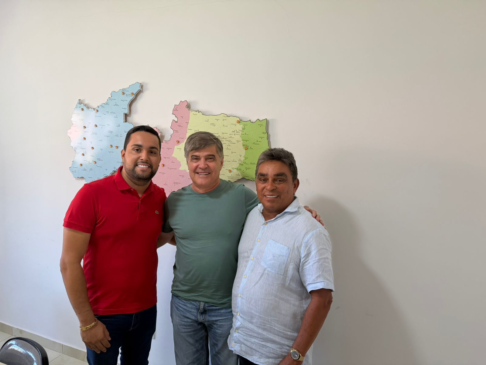 LUÍS HENRIQUE DECLARA APOIO A WELLINGTON ROBERTO EM MARI AO LADO DE ANTÔNIO GOMES
