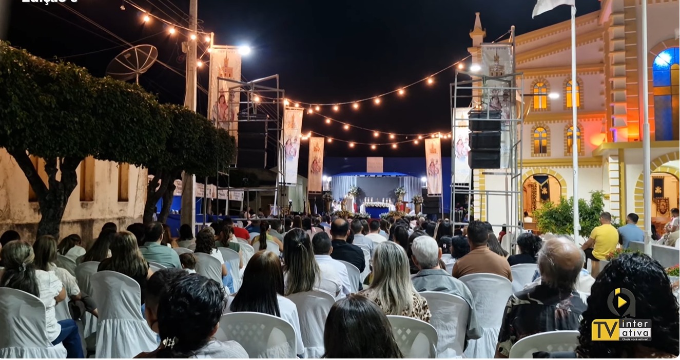 Bernardino Batista celebra 32 anos com noite de fé, emoção e louvor com Ministério Cefas