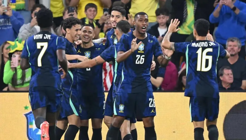 Brasil melhora e vence bem a Austrália em segundo amistoso