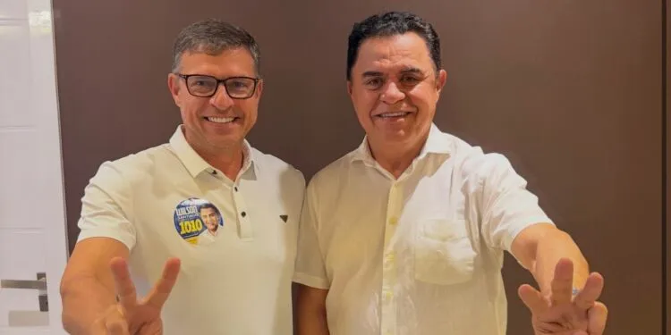 Na última semana de campanha, Vitor Hugo abandona Mersinho e fecha com Wilson Santiago