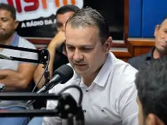 Aldo Andrade mantém sequência e paga salários de setembro dentro do mês trabalhado em Bernardino Batista