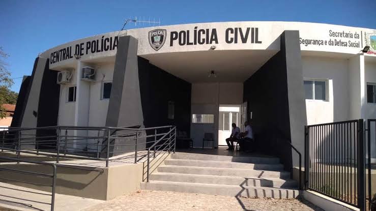 Homem é preso com arma durante investigação sobre morte de cães em Cajazeiras