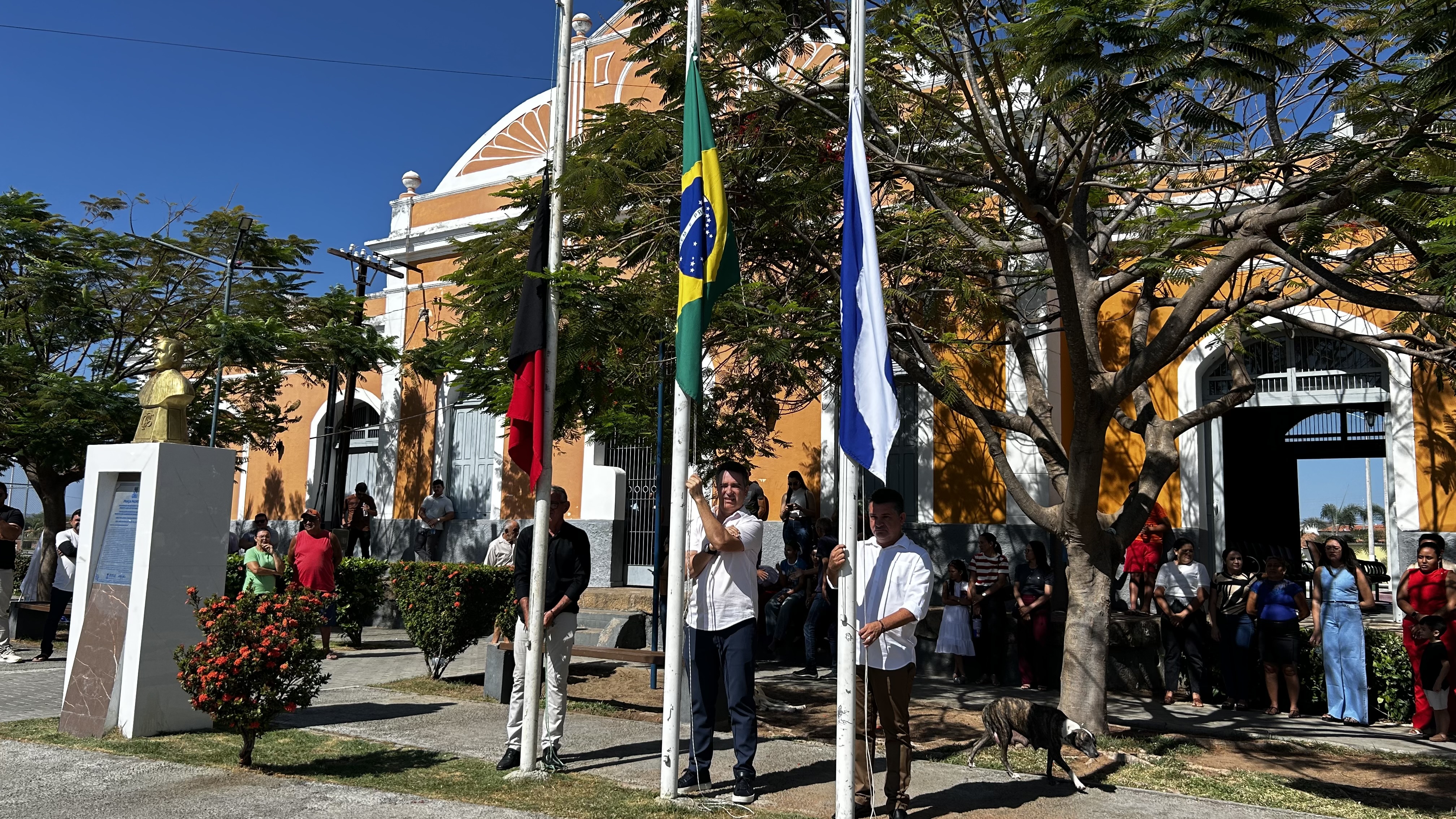 Missa, solenidade cívica e entrega de veículos marcam os 145 anos de São João do Rio do Peixe