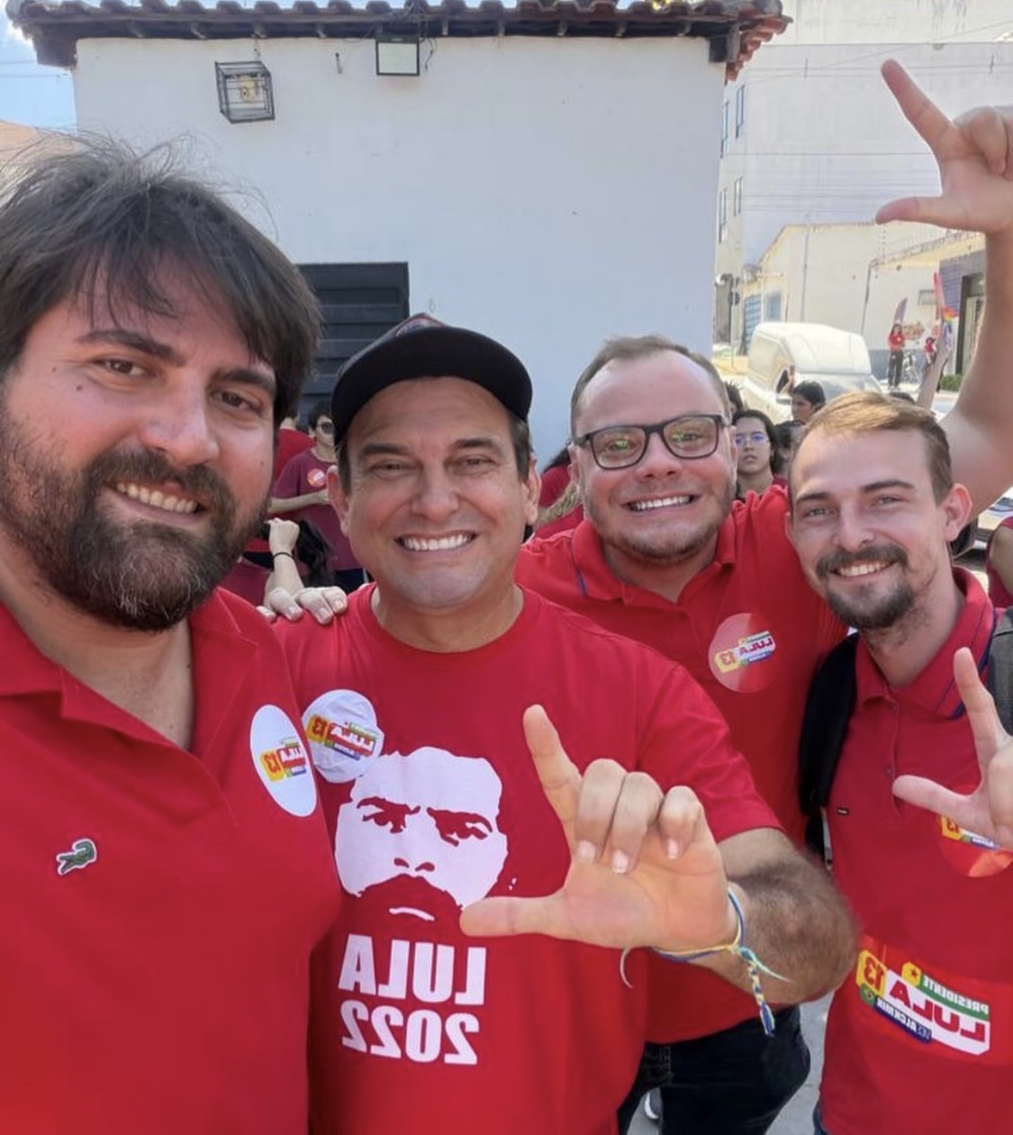 Lulaço reúne estudantes, movimentos sociais e lideranças em defesa da educação e da democracia em Cajazeiras; prefeito Bal Lins destaca mobilização