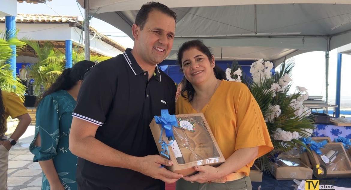 Bernardino Batista celebra uma grande festa e almoço em homenagem aos professores do município 