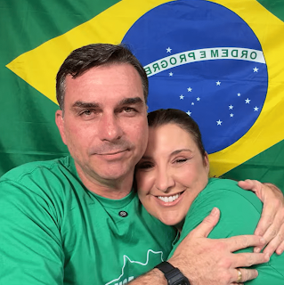 Campanha de Lula explora fala de assessora de Flávio que aponta desligamento do Bolsa Família após dois anos