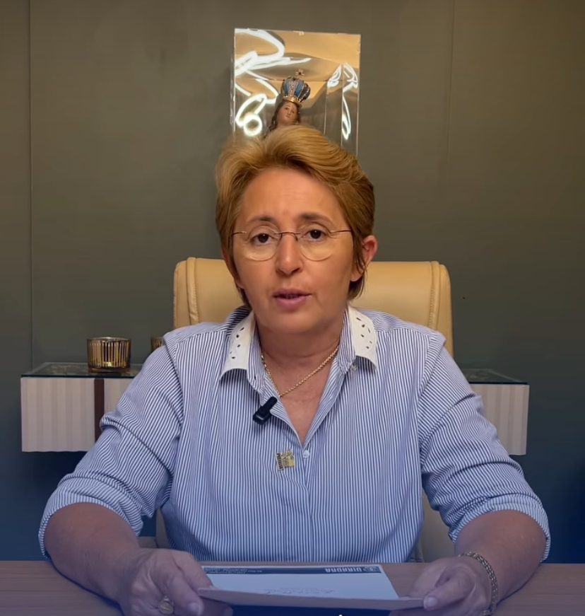 EXCLUSIVO: Leninha Romão convoca reunião urgente com lideranças de Uiraúna; encontro pode trazer novidades