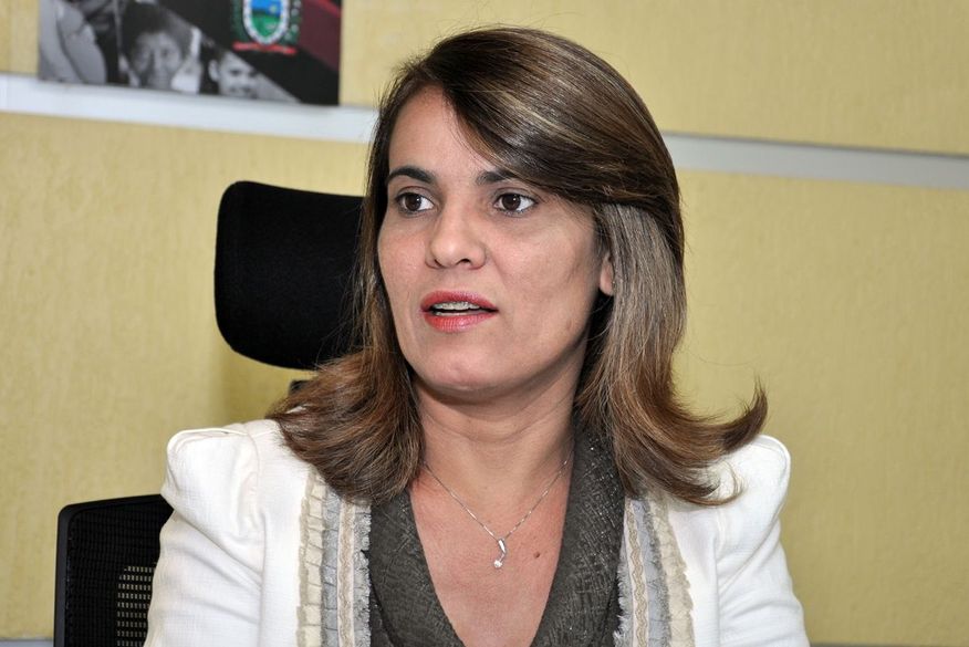 Primeira Câmara rejeita Embargos e mantém condenação de Livânia Farias por improbidade administrativa