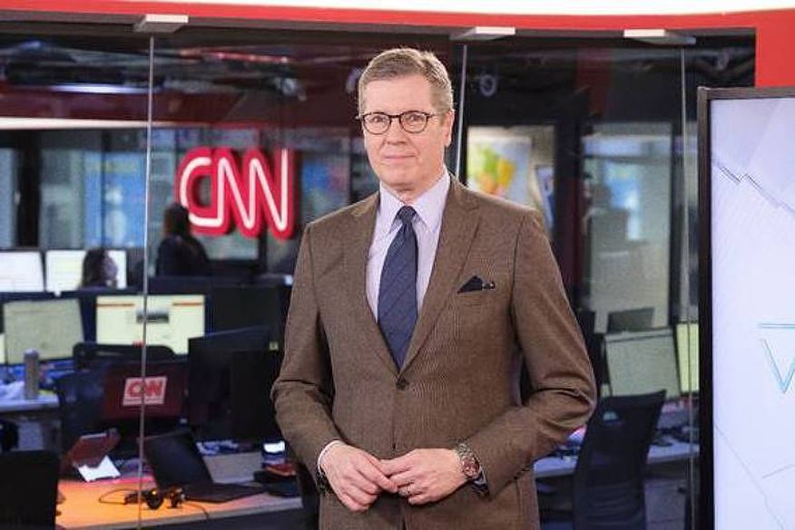 Após deixar a Globo, Márcio Gomes estreia como âncora do CNN Prime Time