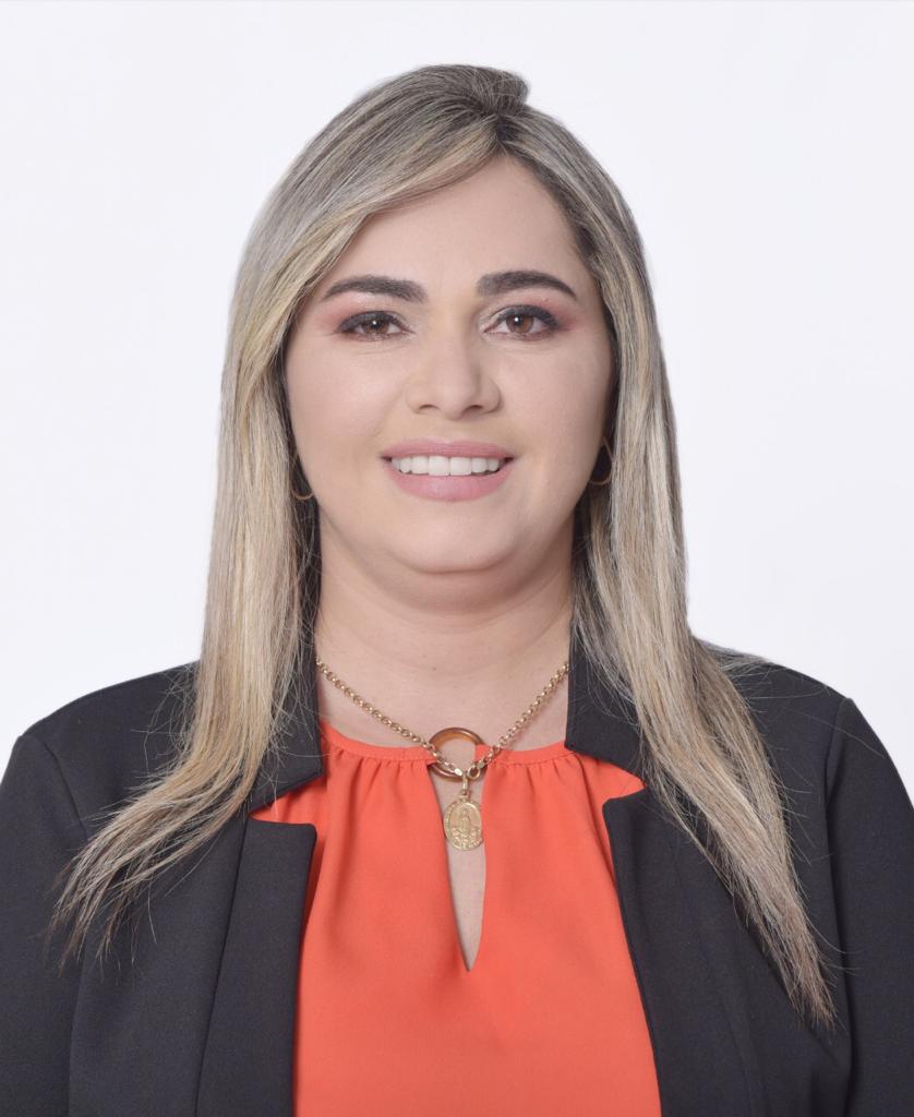 Batendo recorde: Valéria Lira obtém 328 votos se tornando a mulher mais votada da historia de Poço Dantas