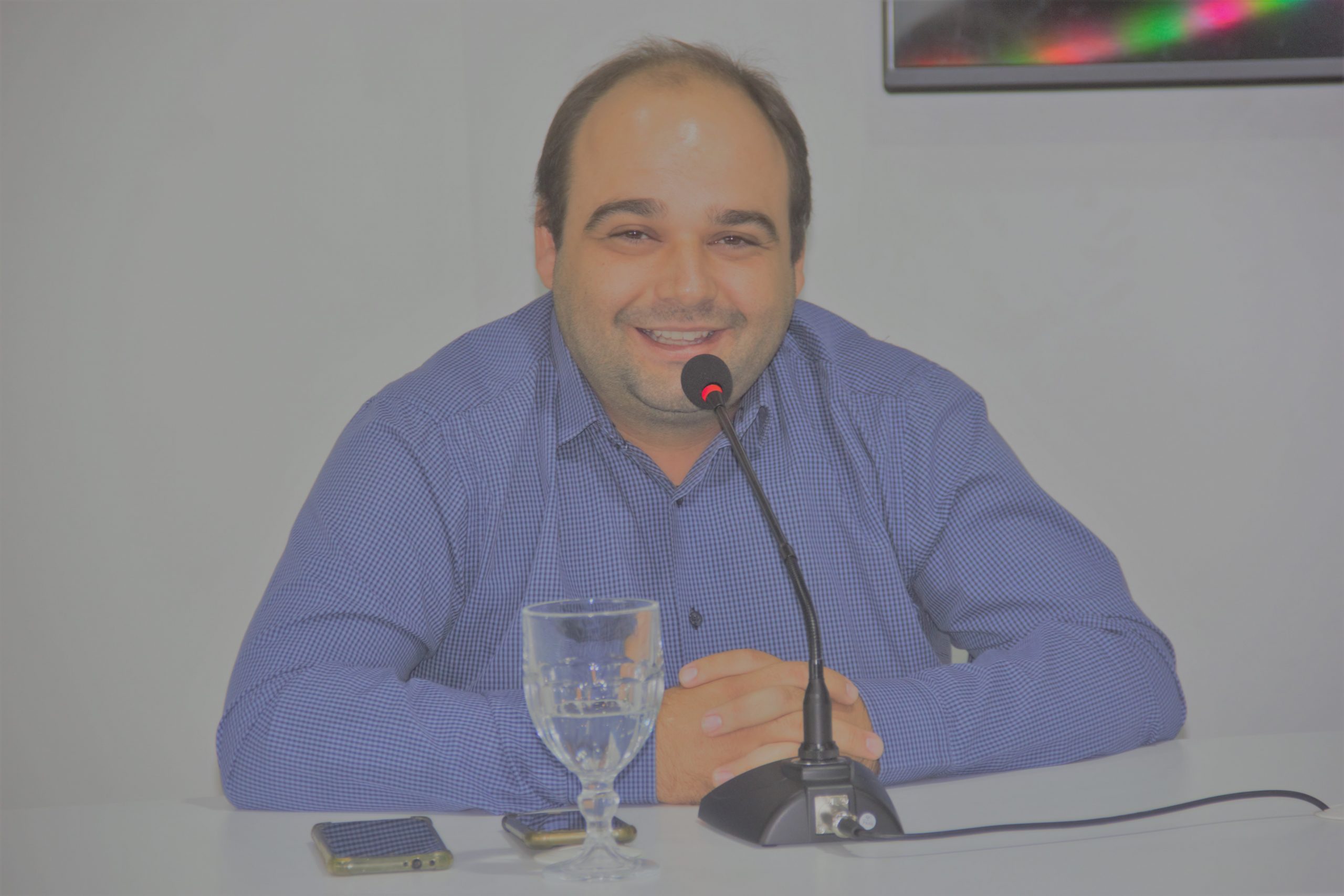 Dr Marlon Arthur presta entrevista a fala sobre campanha vitoriosa em Uiraúna/PB