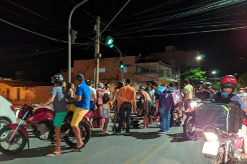 Motos colidem e dois ficam feridos em Sousa