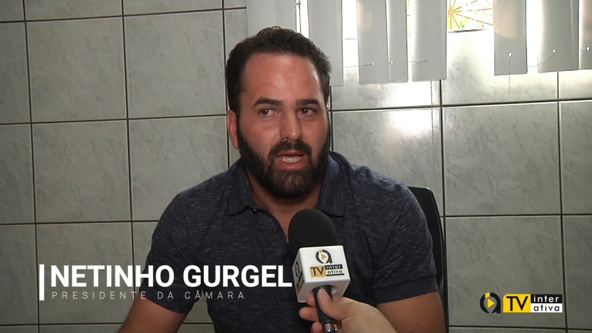Netinho Gurgel preside sessão e encerra período legislativo em Martins/RN