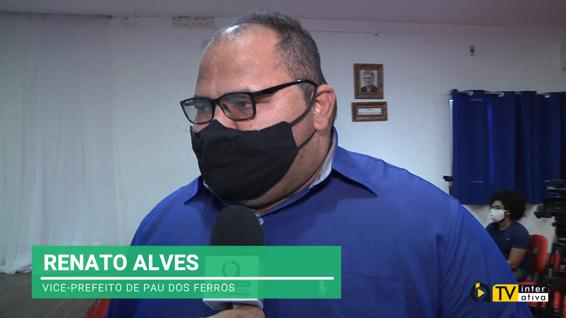 Pau dos Ferros: Renato Alves responde bombardeio, pede paciência e afirma que o trabalho está começando. Veja vídeo