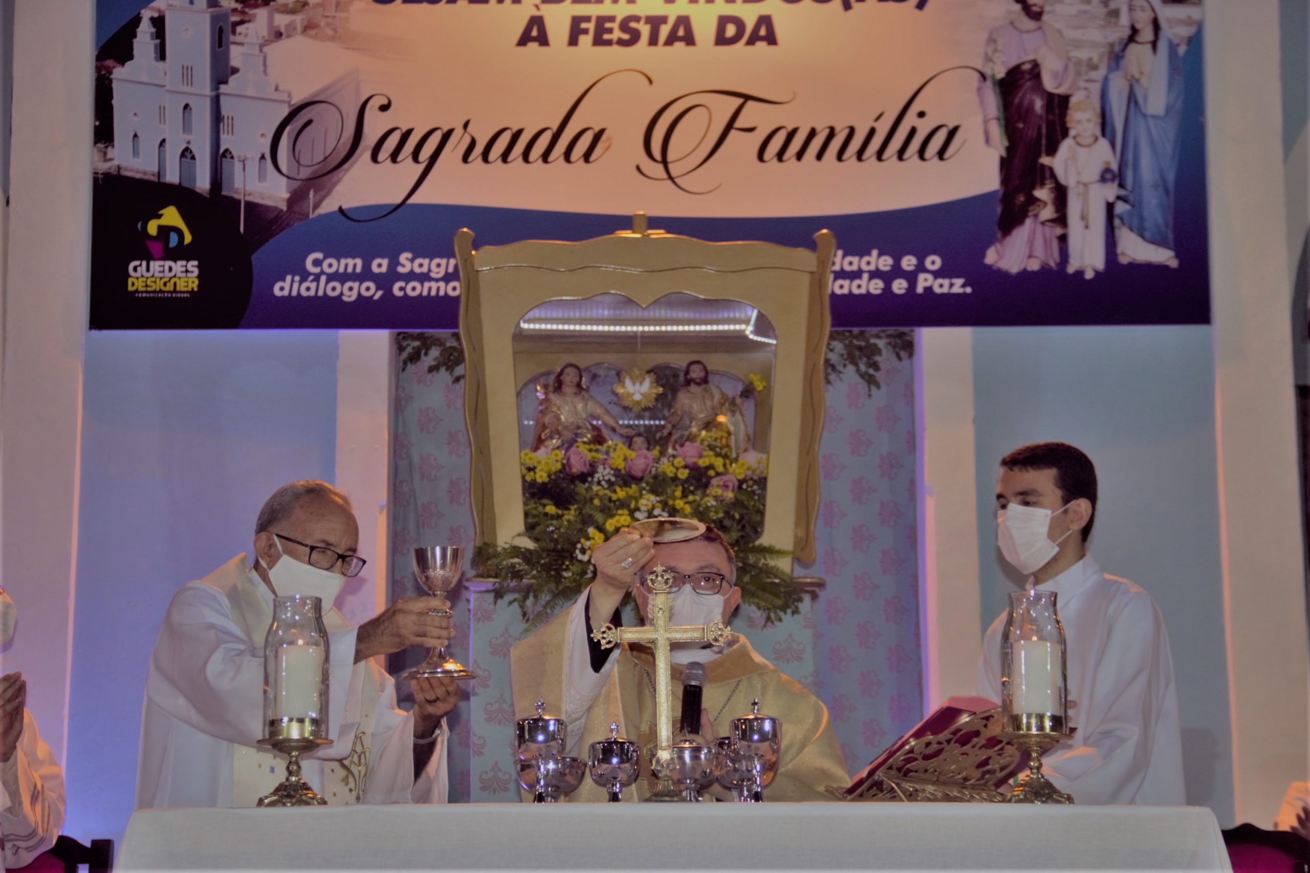 Veja vídeo: Devotos participam da festa da Sagrada Família em Uiraúna/PB