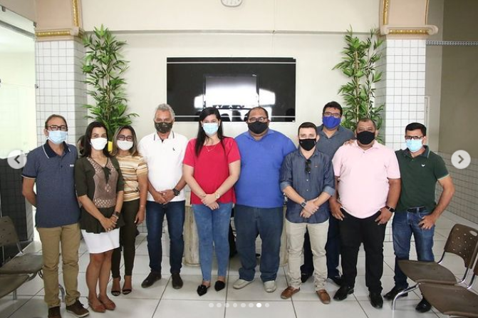 Prefeita Mariana recebe visita do deputado federal Girão Monteiro na prefeitura municipal