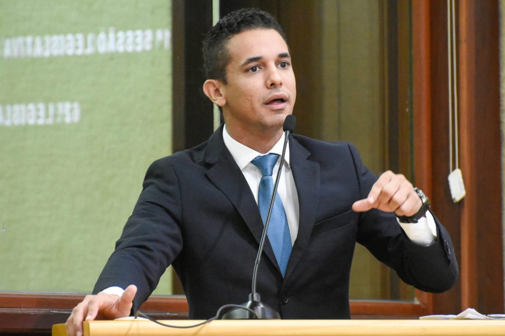 Em Mossoró, gestão Allyson Bezerra mantém salários em dia e pagará atrasados