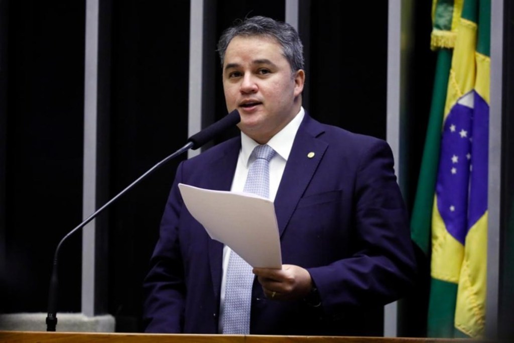 Efraim reafirma candidatura ao Senado em 2022: “É minha vez”