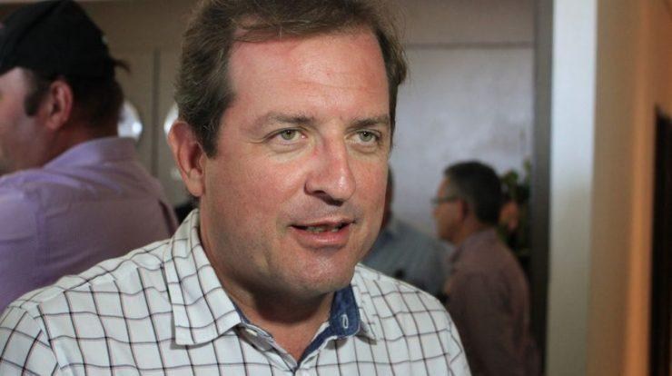 Prefeito Fábio Tyrone assina protocolo de adesão ao Consórcio para compra de vacinas contra a Covid-19