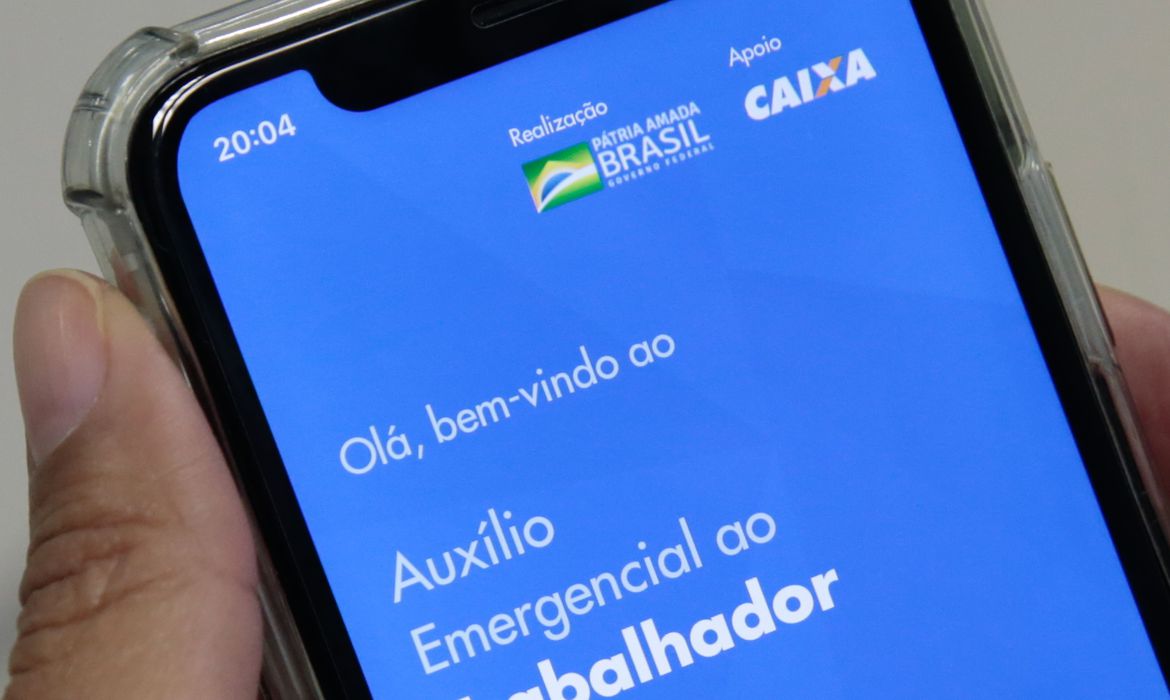 Auxílio Emergencial: presidente da Câmara bate o martelo e define valores e número de parcelas do benefício