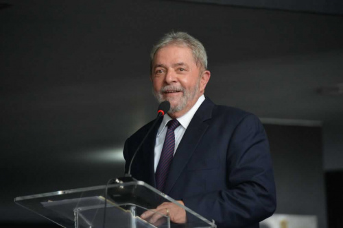 Fachin anula processos de Lula na Lava Jato, e petista fica elegível