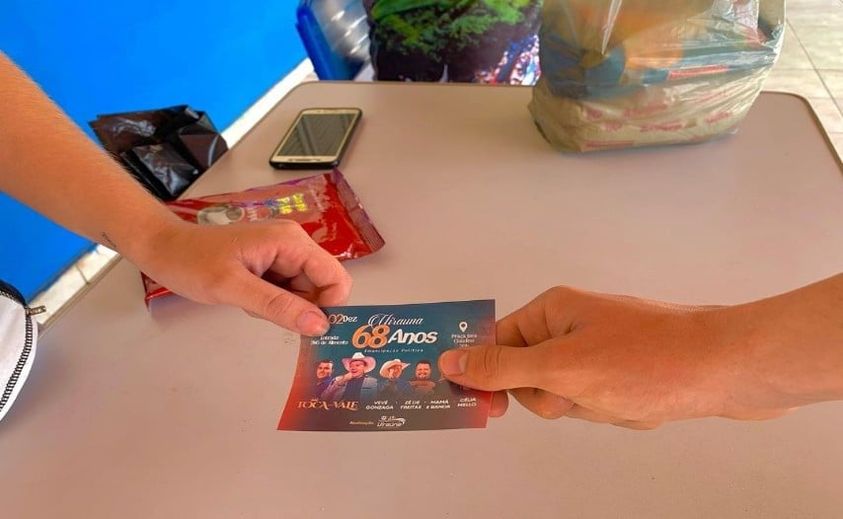 Iniciada a troca de alimentos por ingresso para a festa dos 68 anos de emancipação política de Uiraúna.