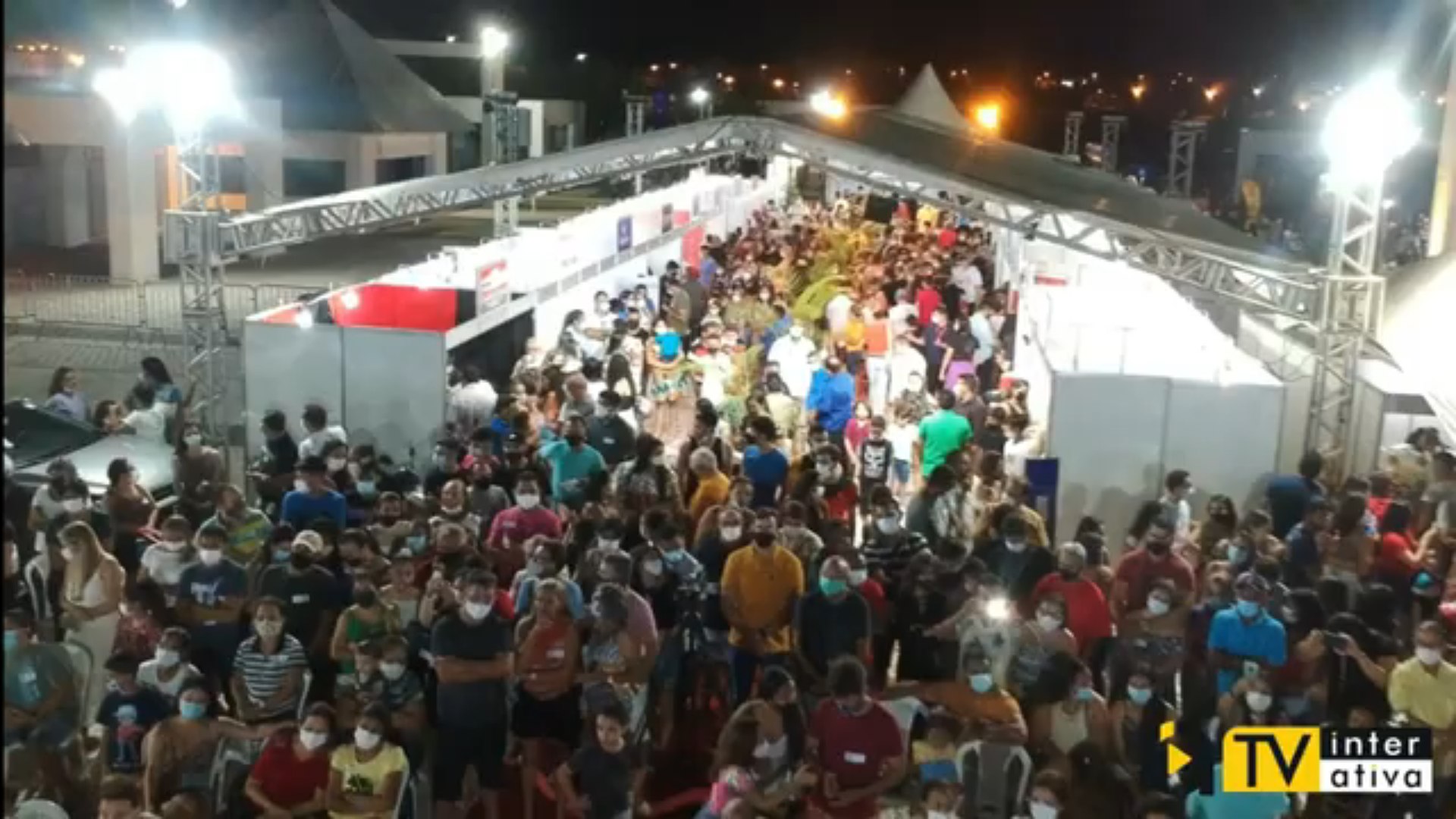 ExpoUna 2021: Primeira noite de evento movimenta Uiraúna e região. Veja vídeo
