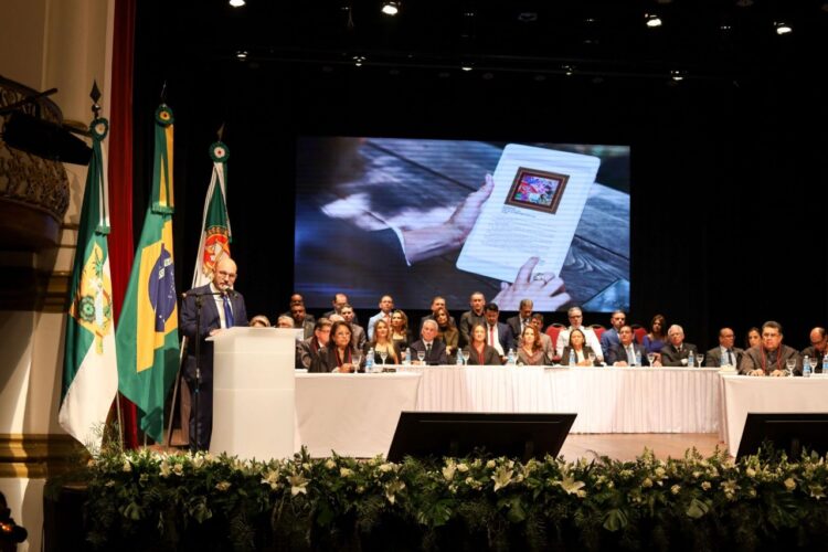 MPRN comemora 130 anos prestando homenagens