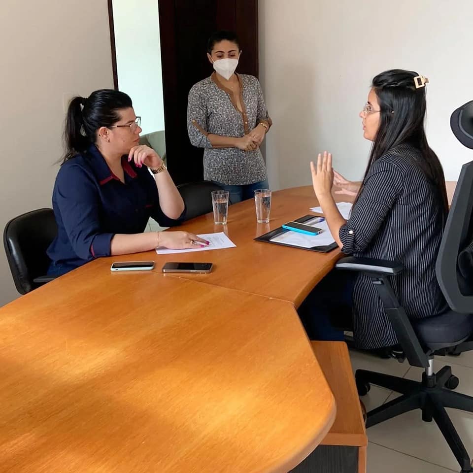 Prefeita Mariana debate criação de projetos para desenvolver Pau dos Ferros