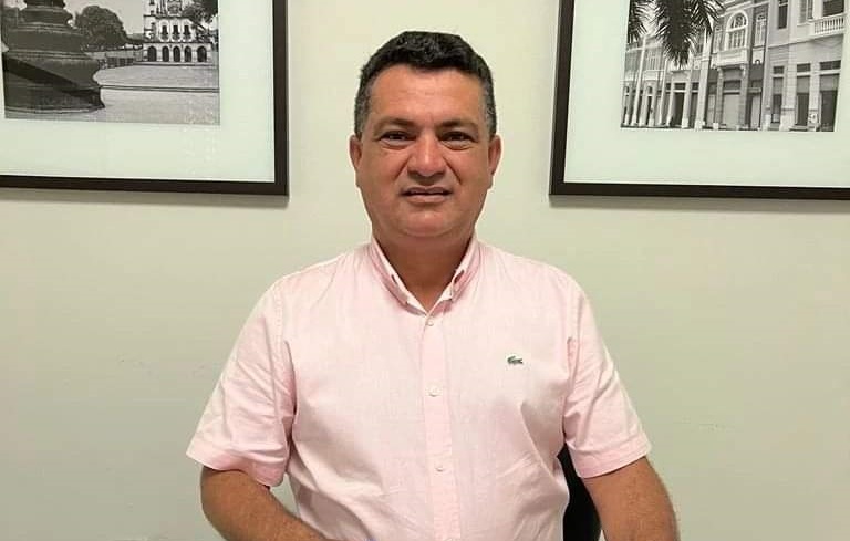 Prefeito Luiz Claudino paga aos servidores municipais de São João do Rio do Peixe, nessa sexta, 29