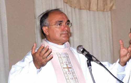 Padre Cleides deixa o comando e novo pároco assume paróquia de Uiraúna