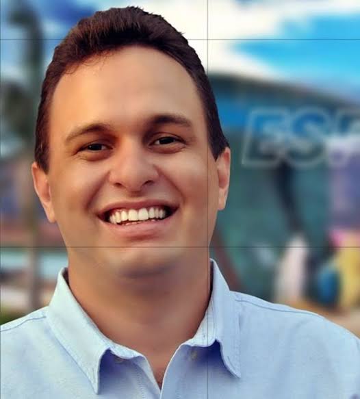 Prefeito Espedito Filho acompanha obra de ginásio na comunidade de Barra do Juá