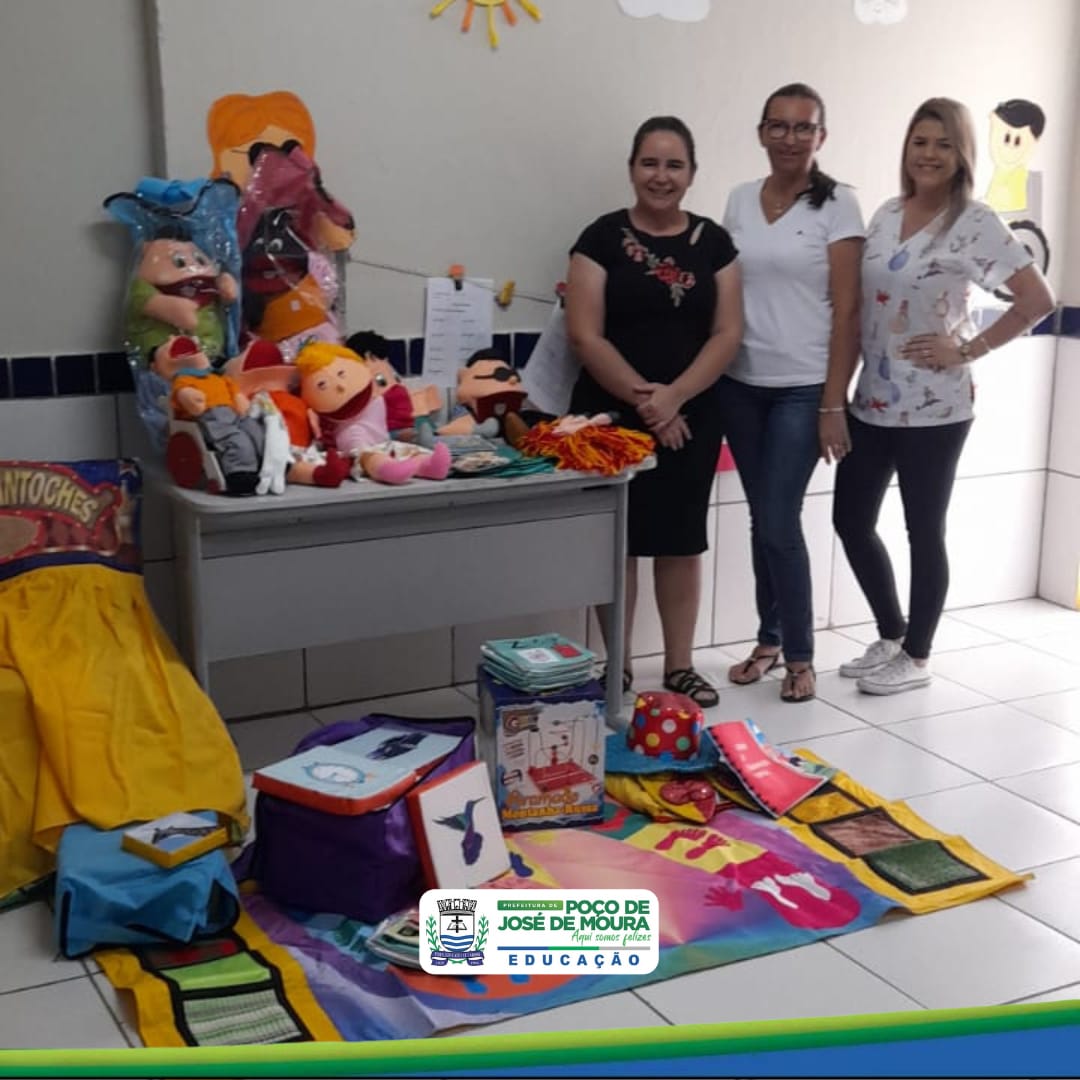 Poço de José de Moura: Secretaria de Educação entrega kits com jogos pedagógicos para atender alunos do AEE