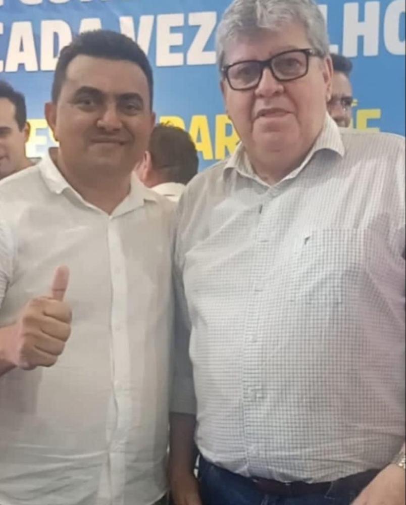 Padre Gilberto assume presidência da comissão provisória do PSB em Monte Horebe