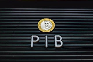 Faz o “L”: Brasil deve passar Canadá e Itália e ser 9ª economia do mundo, diz FMI.