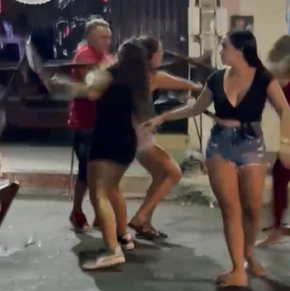 Confusão é registrada em bar no centro de Sousa.