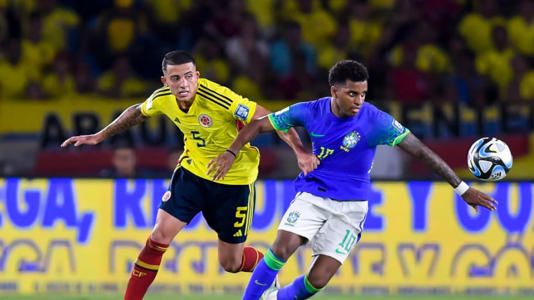 Diniz tenta explicar derrota do Brasil para a Colombia e não vê meio-campo como problema
