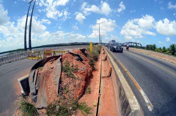 Natal: Motoristas e moradores reclamam da obra do DNIT na Ponte de Igapó