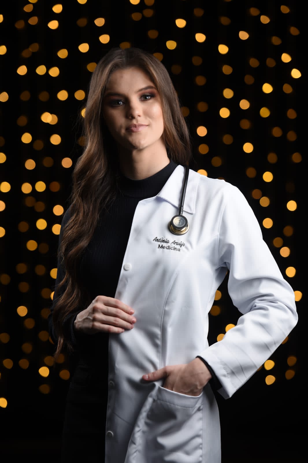 Filha do presidente da câmara de Poço Dantas finaliza curso de Medicina e é aprovada em concurso