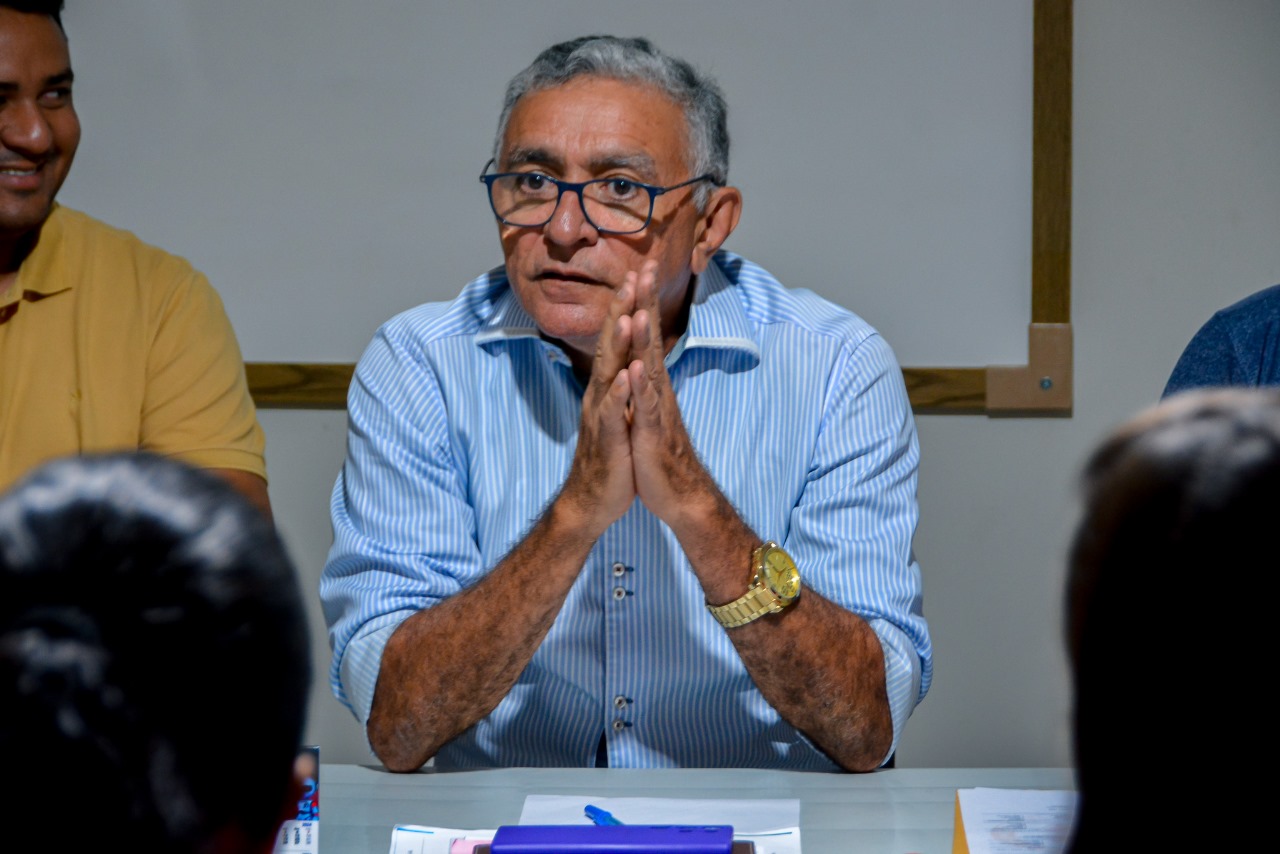 Itamar Moreira retorna ao comando da prefeitura de Poço Dantas após licença de 30 dias