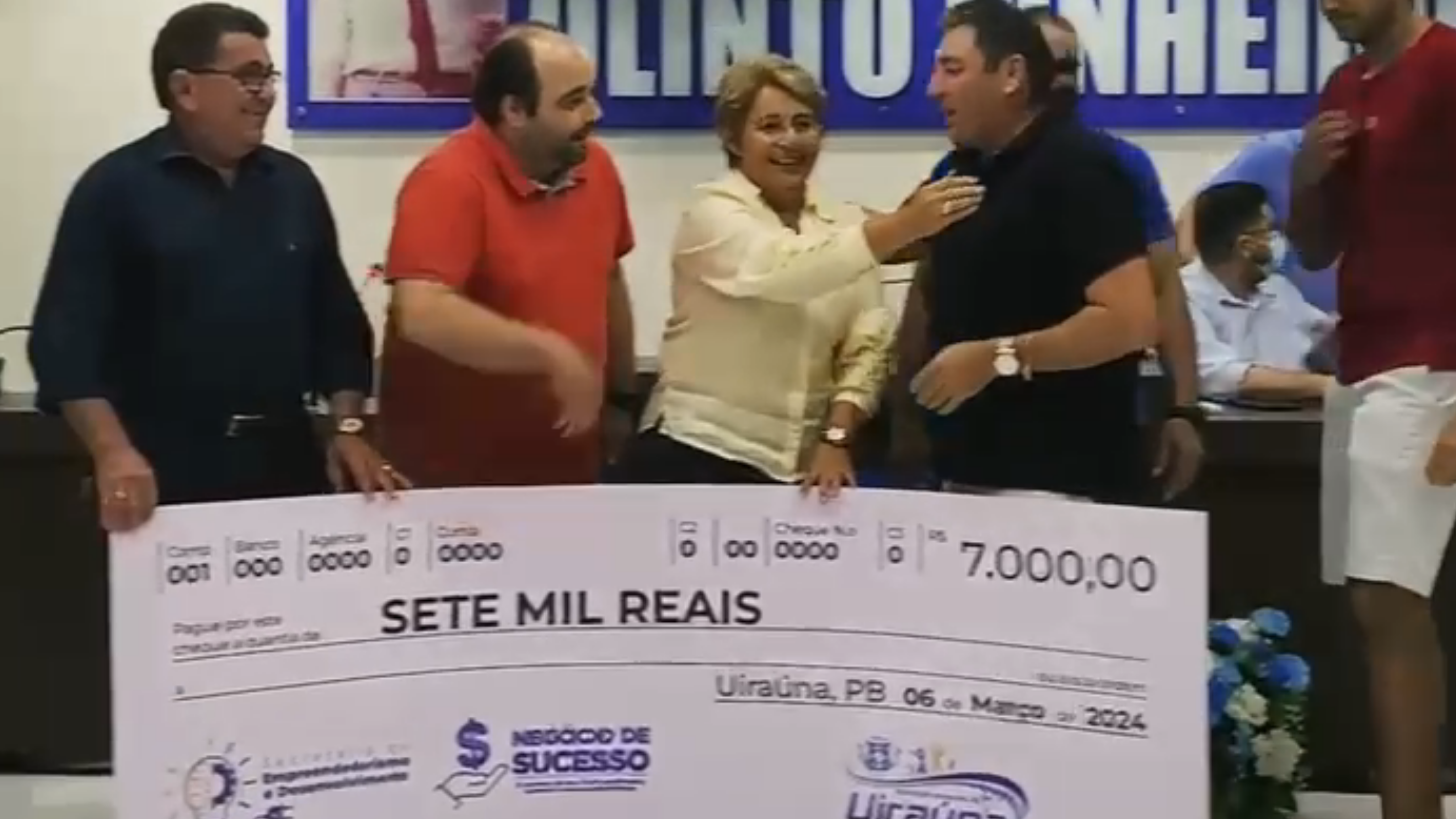 Prefeita Leninha Romão participa da solenidade de entrega de 58 cheques do Programa Negócio de Sucesso em Uiraúna
