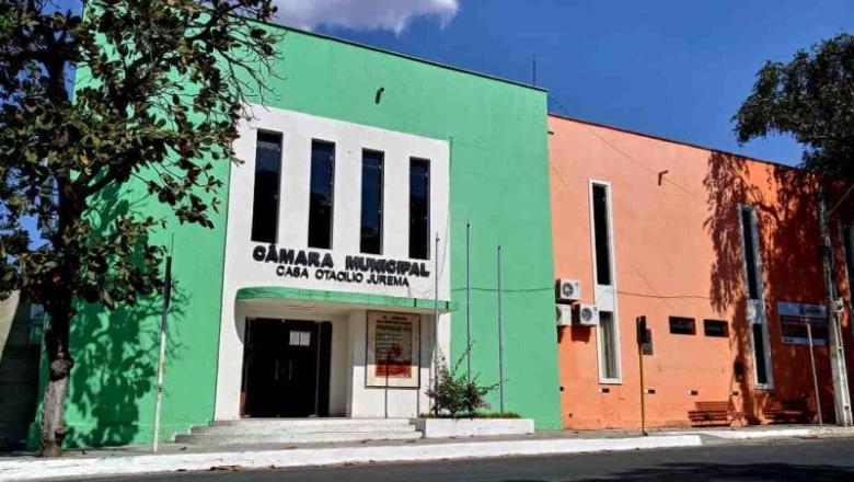 Justiça determina devolução da taxa de inscrição após cancelamento de concurso da Câmara de Cajazeiras.