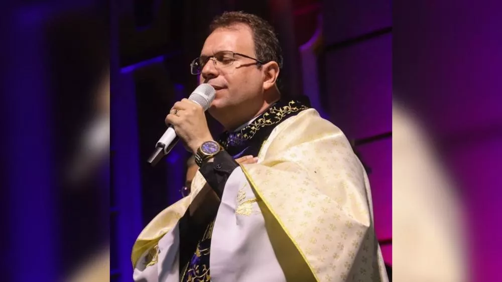 Com mensagem de fé, Padre Fabrício fala em tom de despedida aos paroquianos de Taperoá