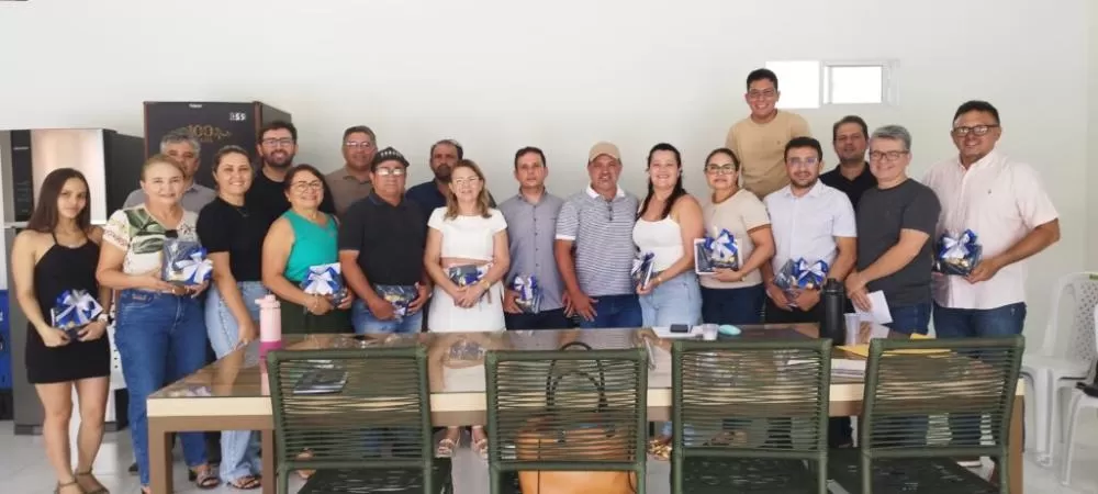São João do Rio do Peixe: Prefeito Luiz Claudino realiza primeira reunião de trabalho com os secretários municipais