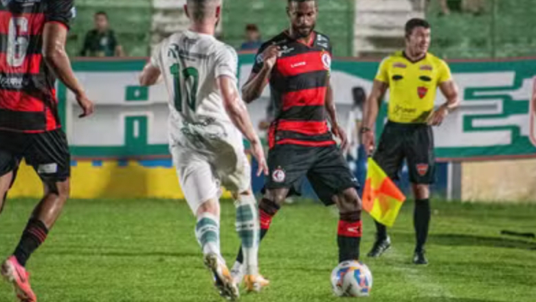 Sousa joga bem, vence Campinense e se isola na liderança do Paraibano