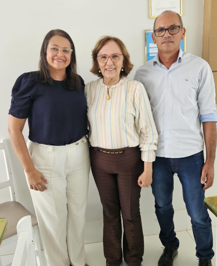 Prefeita Josiene Gomes se encontra com a senadora Zenaide Maia, que reafirma o compromisso com o município de Paraná.