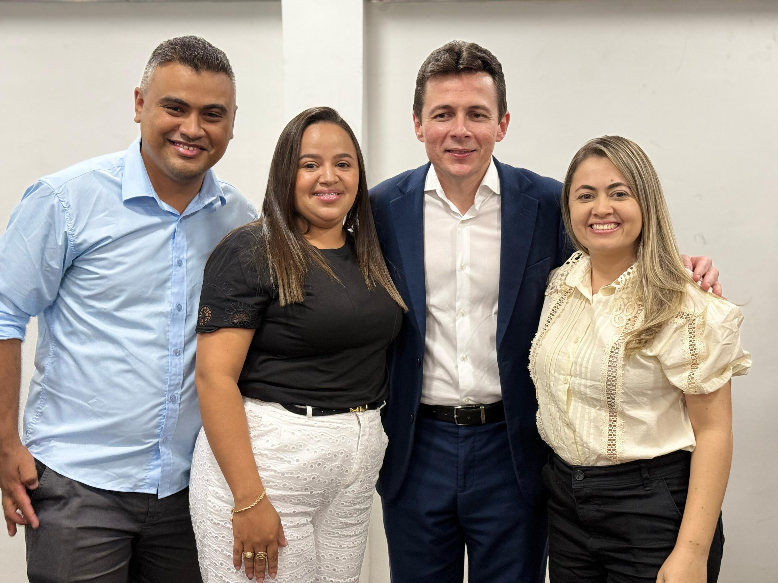 Secretário de educação de Bernardino Batista participa de seminário em Fortaleza