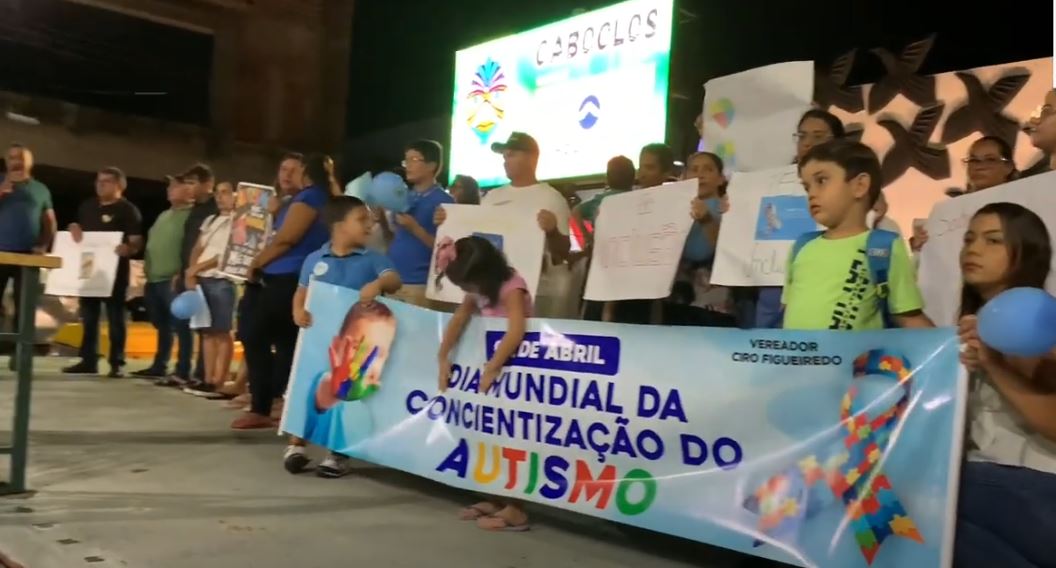 Grupo “Mães atípicas” realiza caminhada de conscientização sobre o autismo em Uiraúna
